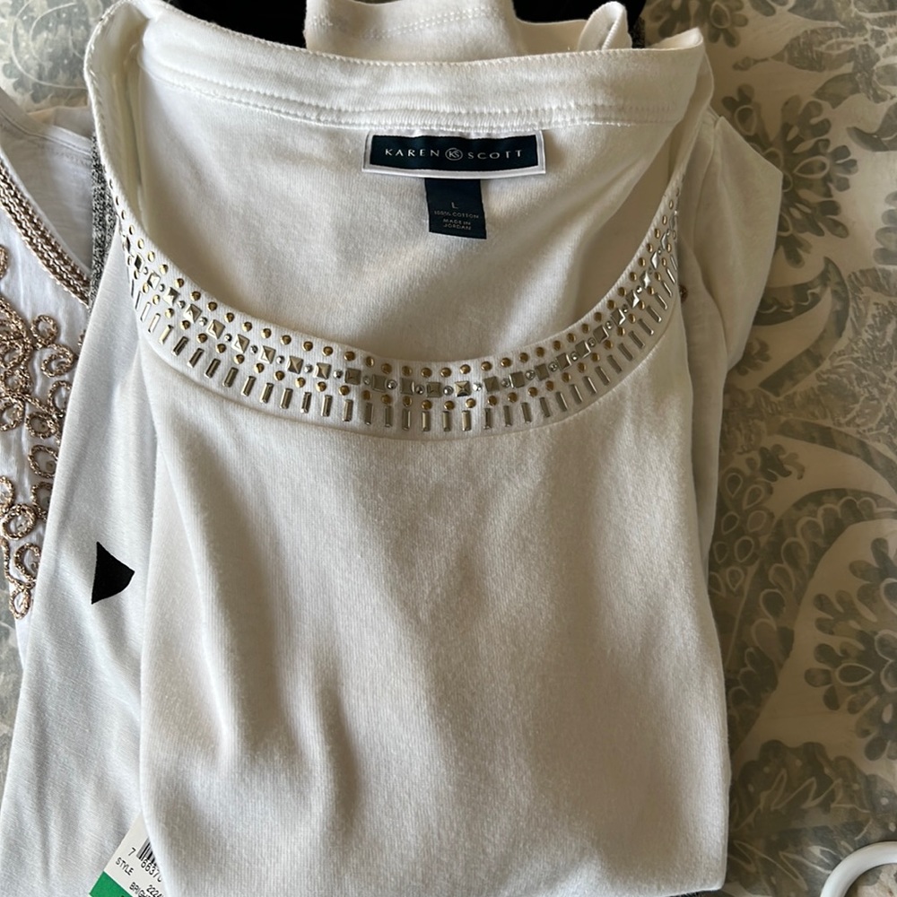 Karen Scott -Studded Neck Sleeveless Cotton Shirt